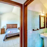 With Common Swimming-pool And Outdoor Private Area In 3* באדזי