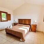Lejlighedshotel With Common Swimming-pool And Outdoor Private Area In 3*