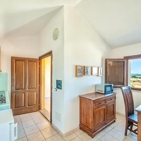 With Common Swimming-pool And Outdoor Private Area In Apartmanhotel Badesi