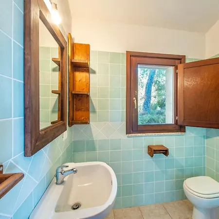 Lägenhetshotell With Common Swimming-pool And Outdoor Private Area In 3*