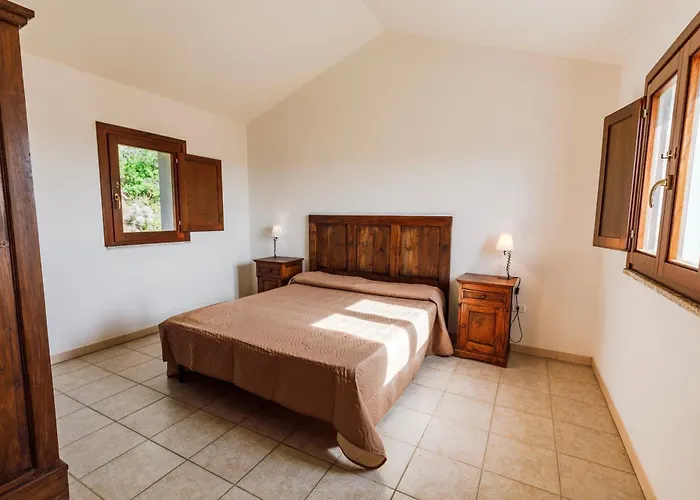 מלון דירות With Common Swimming-pool And Outdoor Private Area In